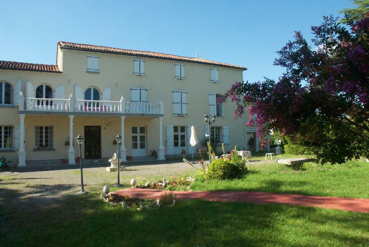 Le Clos Des Cedres B&B La Rochefoucauld Luaran gambar
