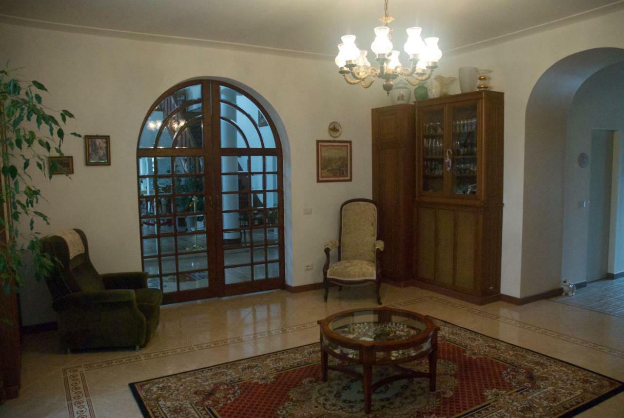 Le Clos Des Cedres B&B La Rochefoucauld Luaran gambar