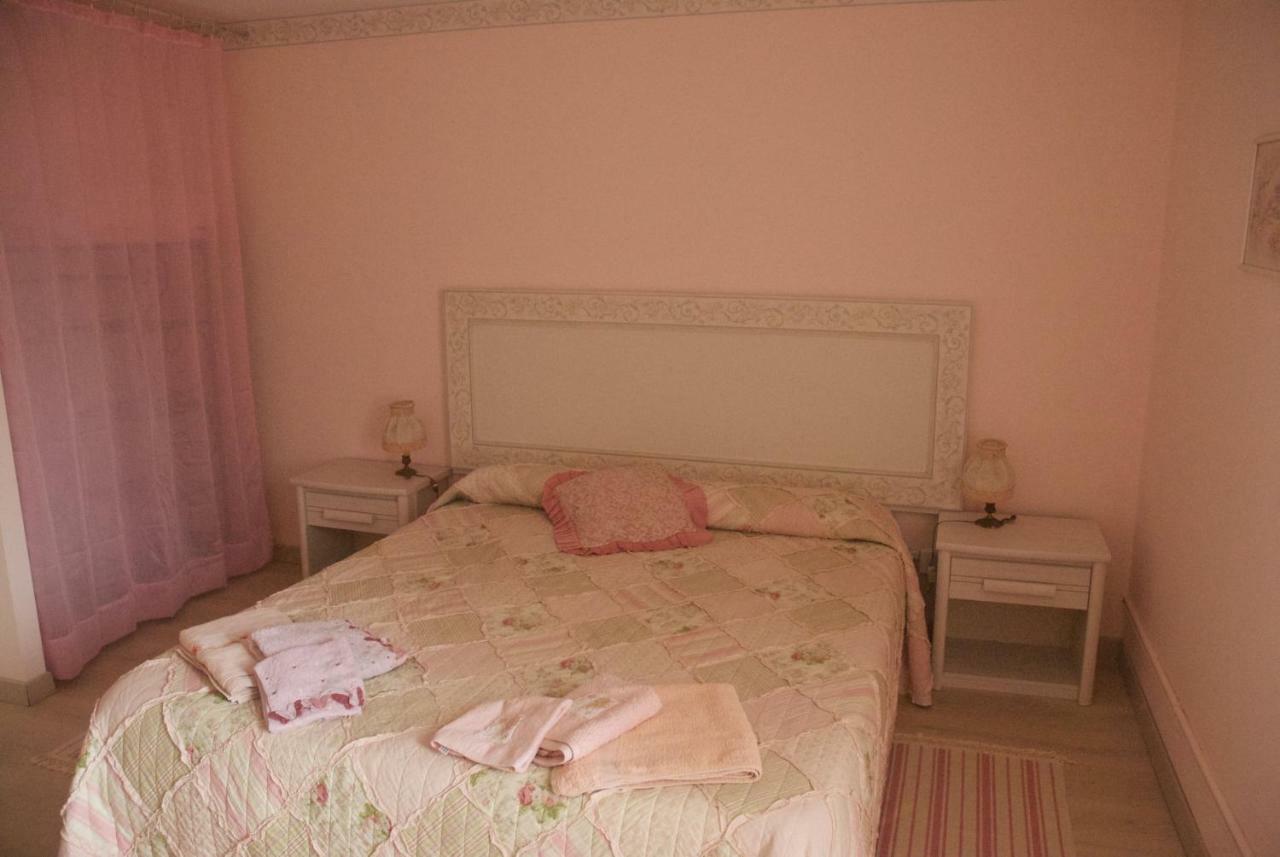 Le Clos Des Cedres B&B La Rochefoucauld Luaran gambar