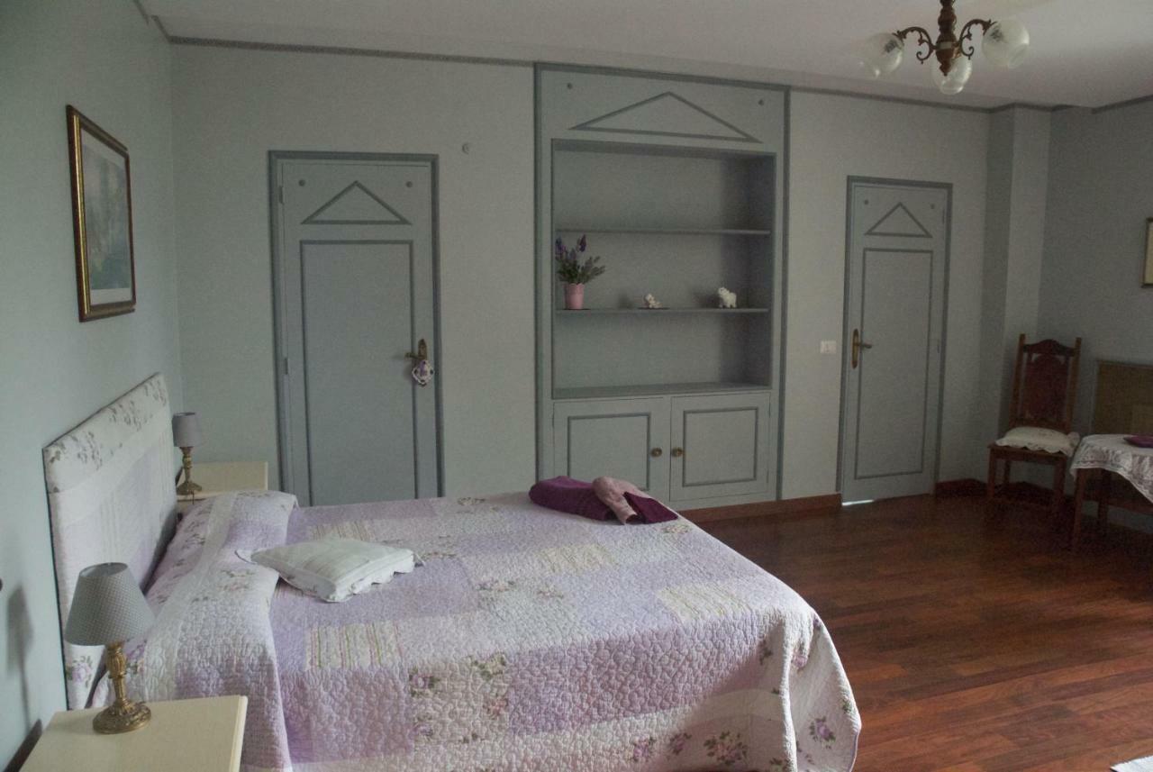 Le Clos Des Cedres B&B La Rochefoucauld Luaran gambar