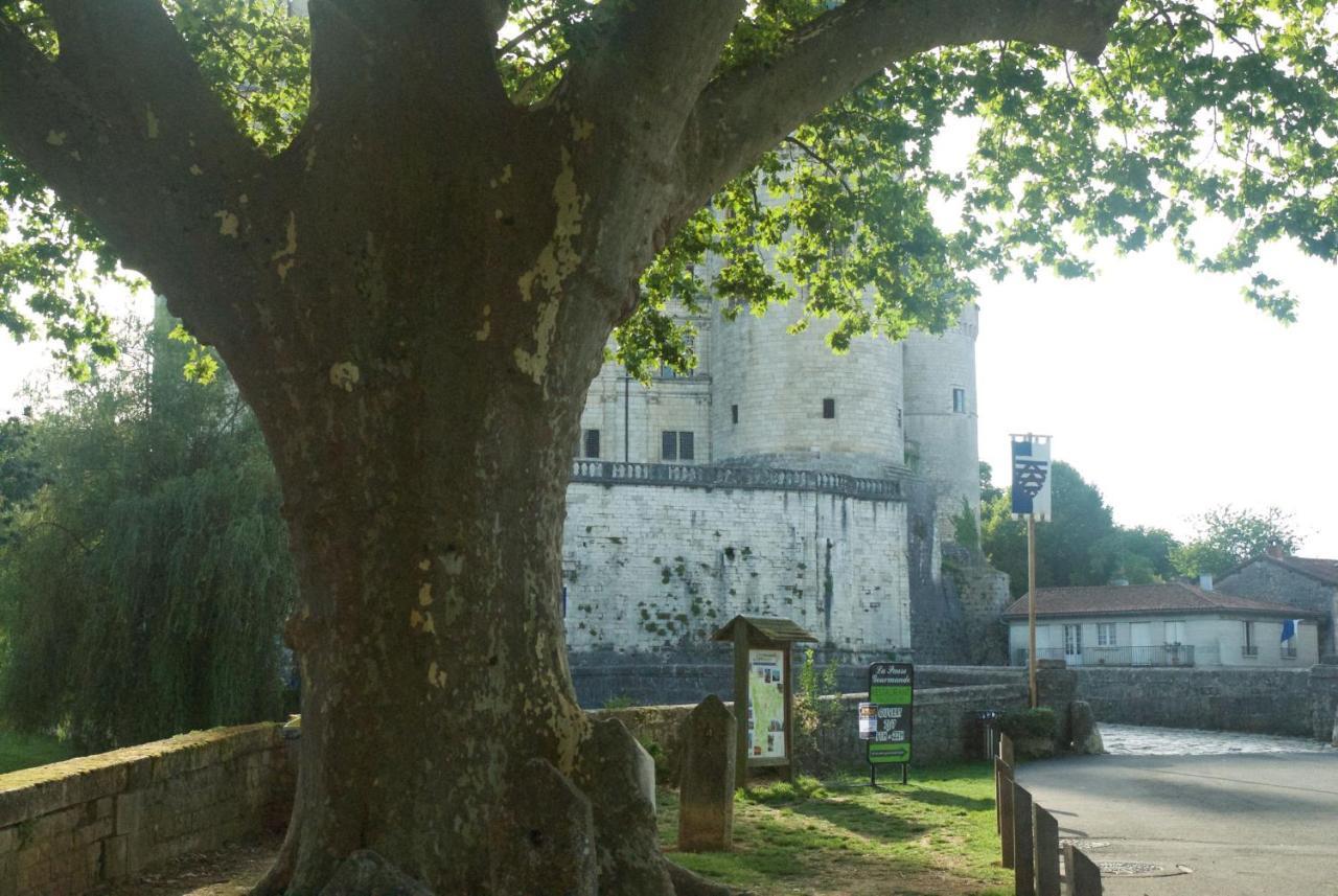 Le Clos Des Cedres B&B La Rochefoucauld Luaran gambar